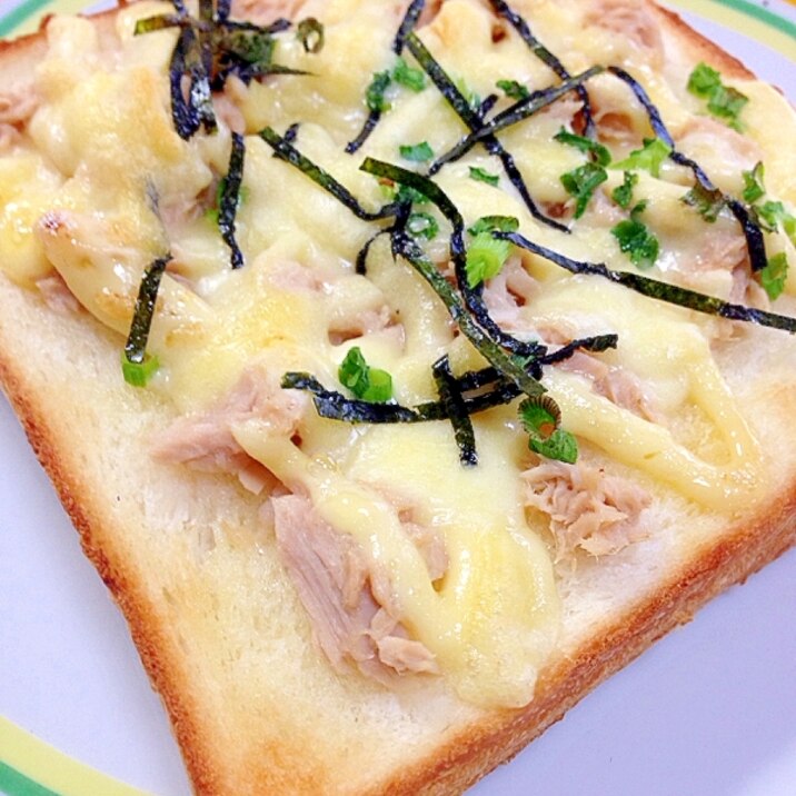 ツナ海苔チーズのトースト